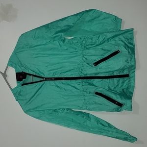 Size S/M Sack It Jacket Green Windbreaker
